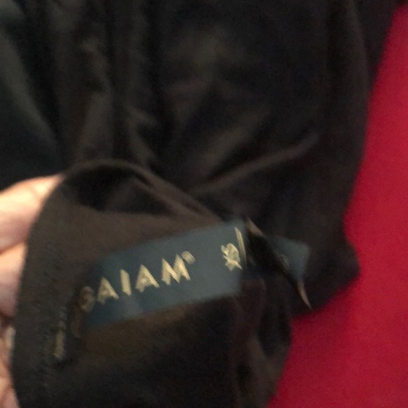 womans blouse by GAIAM - Picture 3 of 3